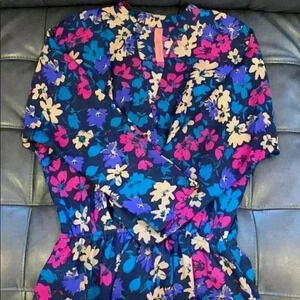 Eight Sixty Floral Dress Cinched Waist V Neck Size Small